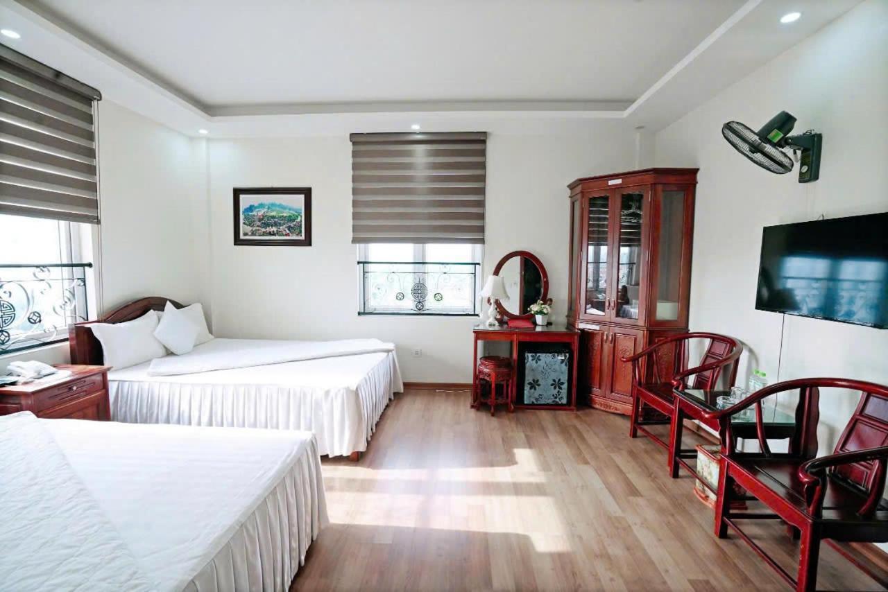 Thuan Thanh Hotel Ніньбінь Екстер'єр фото